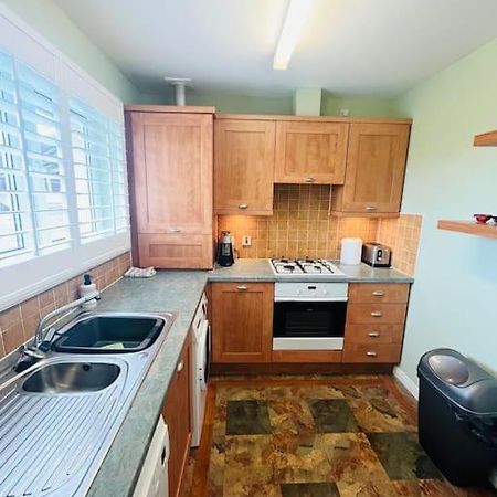 Monifieth Lovely Entire 2 Bedroom Apartment מראה חיצוני תמונה
