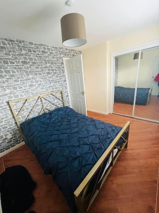 Monifieth Lovely Entire 2 Bedroom Apartment מראה חיצוני תמונה